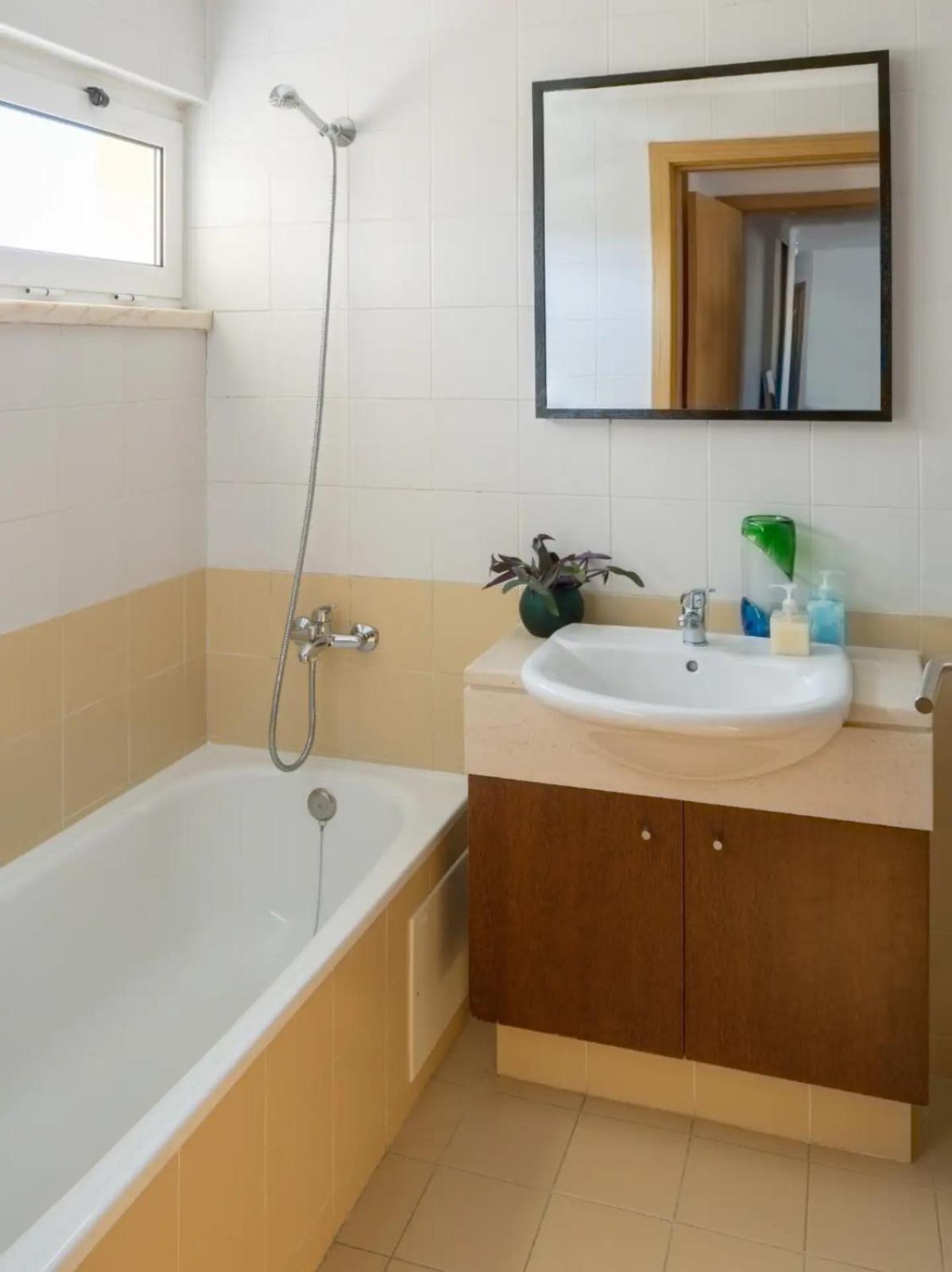Ola Lisbon - Penha De Franca Apartment Luaran gambar